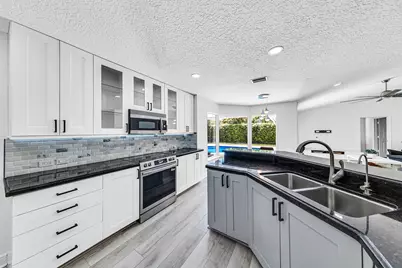 6183 Vista Linda Lane Lane, Boca Raton, FL 33433 - Photo 4