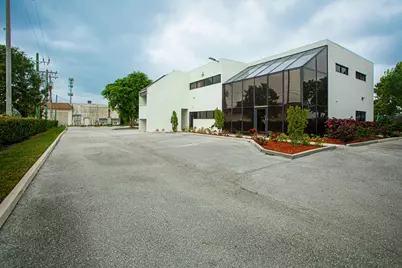1700 Okeechobee Road, West Palm Beach, FL 33409 - Photo 4