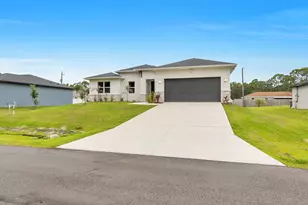 544 Higgs Ave NW, Palm Bay, FL 32907 - Photo 2