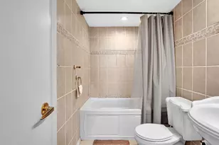 401 Golden Isles Dr, Hallandale Beach, FL 33009 - Photo 22