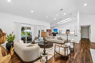 3030 Canterbury Dr, Boca Raton, FL 33434 - Photo 6