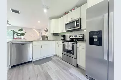 850 Hill Drive #D, West Palm Beach, FL 33415 - Photo 34
