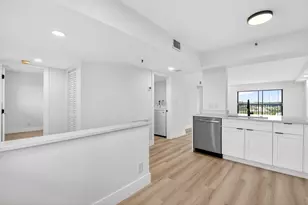 6866 Huntington Ln, Delray Beach, FL 33446 - Photo 1