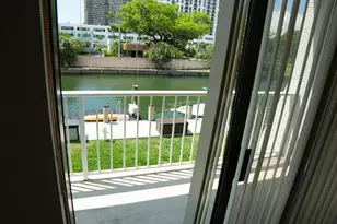 1650 NE 115th St, Miami, FL 33181 - Photo 10