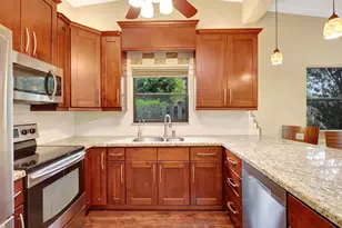 1003 Raintree Ln, Palm Beach Gardens, FL 33410 - Photo 18
