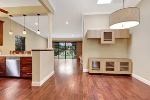 1003 Raintree Ln, Palm Beach Gardens, FL 33410 - Photo 8
