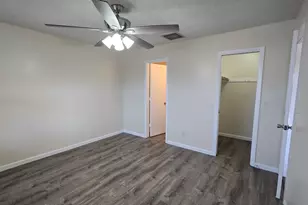 626 SW Lakehurst Dr, Port Saint Lucie, FL 34983 - Photo 12