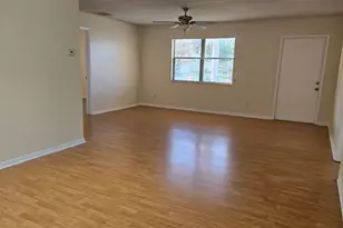 626 SW Lakehurst Dr, Port Saint Lucie, FL 34983 - Photo 4