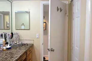 9230 Lagoon Pl N, Davie, FL 33324 - Photo 22