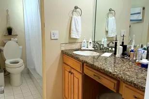9230 Lagoon Pl N, Davie, FL 33324 - Photo 20