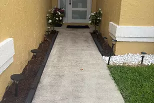 8520 Tourmaline Blvd, Boynton Beach, FL 33472 - Photo 2