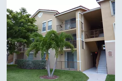 913 Villa Circle, Boynton Beach, FL 33483 - Photo 2