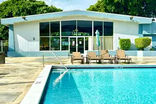 470 Executive Center Dr, West Palm Beach, FL 33401 - Photo 16