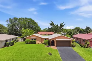 8557 Shadow Wood Blvd, Coral Springs, FL 33071 - Photo 2