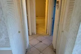 2238 N Cypress Bend Dr, Pompano Beach, FL 33069 - Photo 8