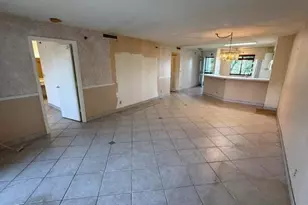2238 N Cypress Bend Dr, Pompano Beach, FL 33069 - Photo 10