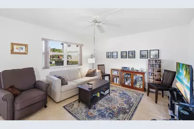 387 Flanders I, Delray Beach, FL 33484 - Photo 4