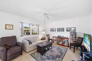 387 Flanders I, Delray Beach, FL 33484 - Photo 4