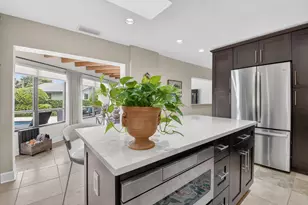 706 Foxpointe Cir, Delray Beach, FL 33445 - Photo 22