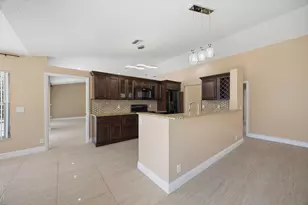 4720 NW 7th St, Deerfield Beach, FL 33442 - Photo 14
