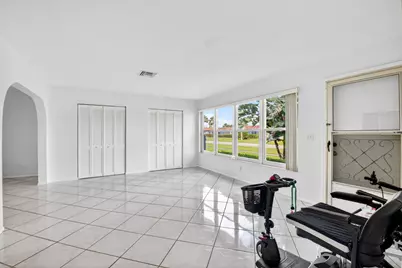 2886 E Fernley Dr Drive E #9, West Palm Beach, FL 33415 - Photo 16