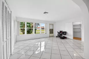 2886 E Fernley Dr Dr E, West Palm Beach, FL 33415 - Photo 14