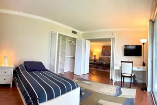 823 Cypress Blvd, Pompano Beach, FL 33069 - Photo 6