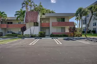 823 Cypress Blvd, Pompano Beach, FL 33069 - Photo 2