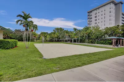 823 Cypress Boulevard #201, Pompano Beach, FL 33069 - Photo 16