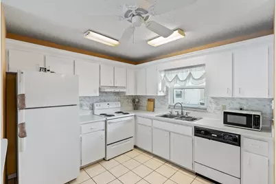 6531 SE Federal Highway #M112, Stuart, FL 34997 - Photo 8