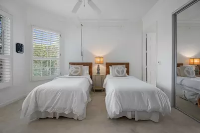 2920 Twin Oaks Way, Wellington, FL 33414 - Photo 24