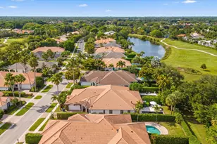 2920 Twin Oaks Way, Wellington, FL 33414 - Photo 32