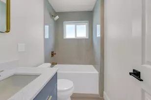8431 NW 27th Pl, Sunrise, FL 33322 - Photo 24