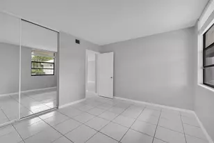 1713 Whitehall Dr, Davie, FL 33324 - Photo 12