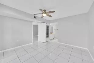 1713 Whitehall Dr, Davie, FL 33324 - Photo 22