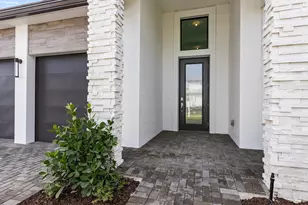 14022 Bastille St, Palm Beach Gardens, FL 33412 - Photo 2