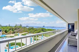 5280 N Ocean Dr, Riviera Beach, FL 33404 - Photo 2