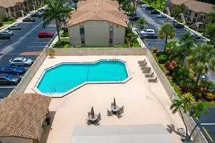 9431 Boca Cove Cir, Boca Raton, FL 33428 - Photo 4