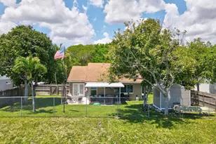 1392 Thornridge Ln, Royal Palm Beach, FL 33411 - Photo 48