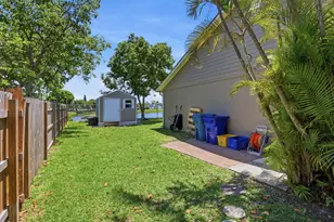 1392 Thornridge Ln, Royal Palm Beach, FL 33411 - Photo 36