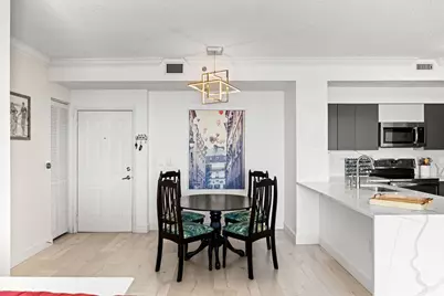 616 Clearwater Park Road #1110, West Palm Beach, FL 33401 - Photo 4