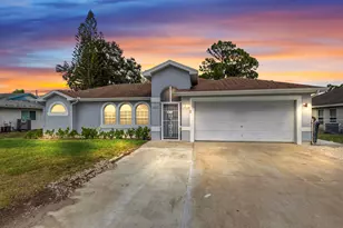 1717 SW Burlington St, Port Saint Lucie, FL 34984 - Photo 4