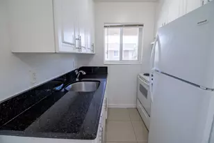 1727 Liberty St, Hollywood, FL 33020 - Photo 4