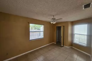 903 NW Spruce Ridge Dr, Stuart, FL 34994 - Photo 14