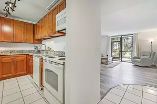 5160 Las Verdes Cir, Delray Beach, FL 33484 - Photo 10