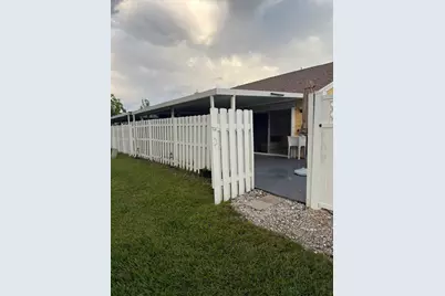 1570 Royal Forest Court, West Palm Beach, FL 33406 - Photo 24