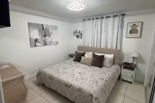 1570 Royal Forest Ct, West Palm Beach, FL 33406 - Photo 8