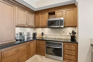 2640 Lake Shore Dr, Riviera Beach, FL 33404 - Photo 20