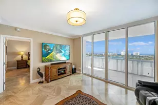 2640 Lake Shore Dr, Riviera Beach, FL 33404 - Photo 4