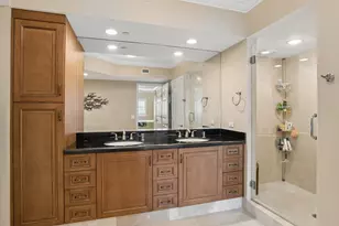 2640 Lake Shore Dr, Riviera Beach, FL 33404 - Photo 30